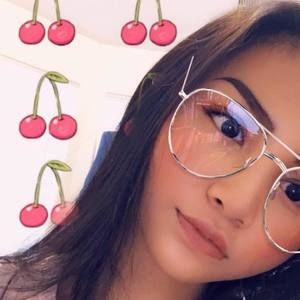 Meet your Posher, Ploy